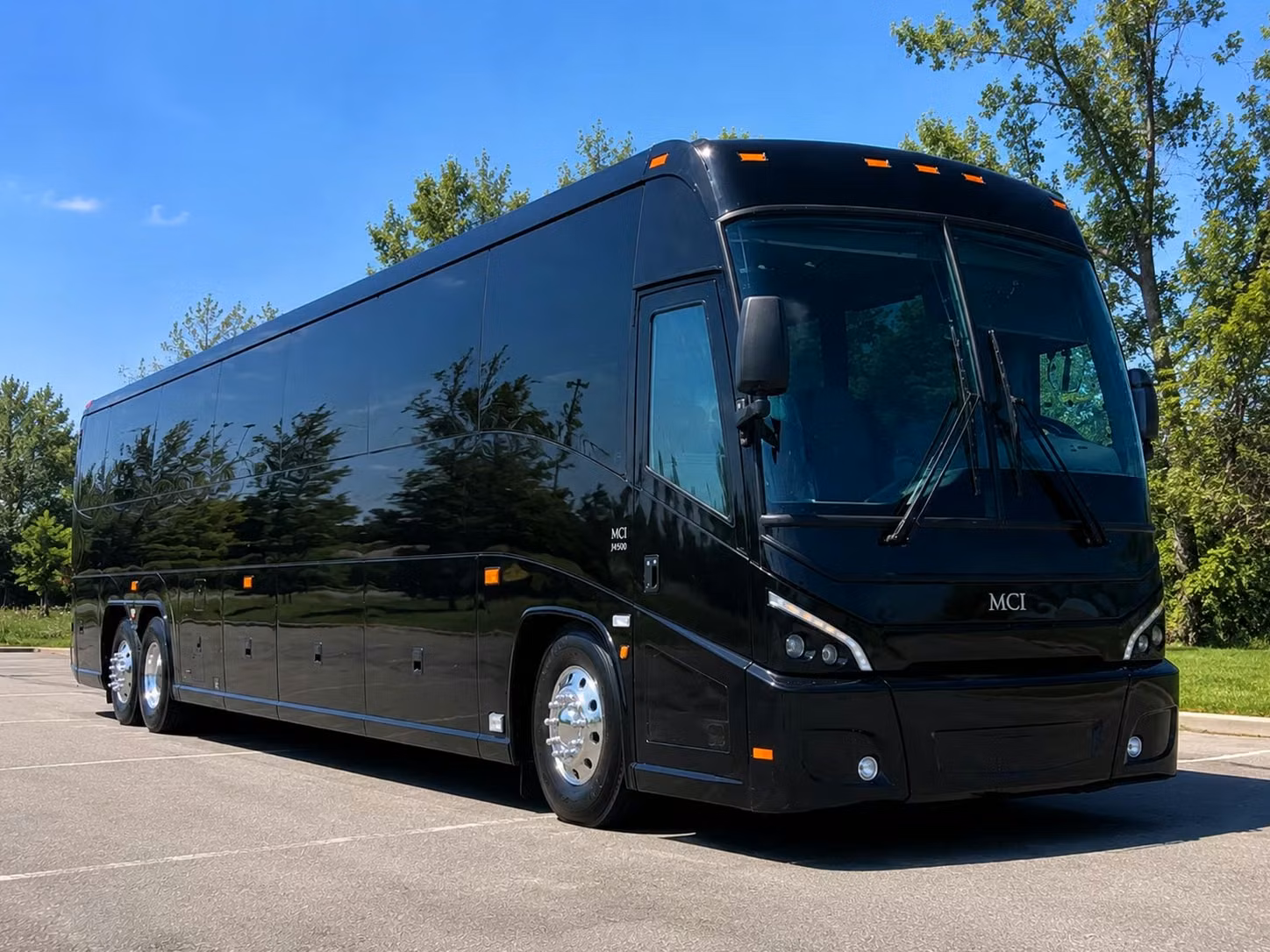 waco charter bus transportation for university campus tours and college groups